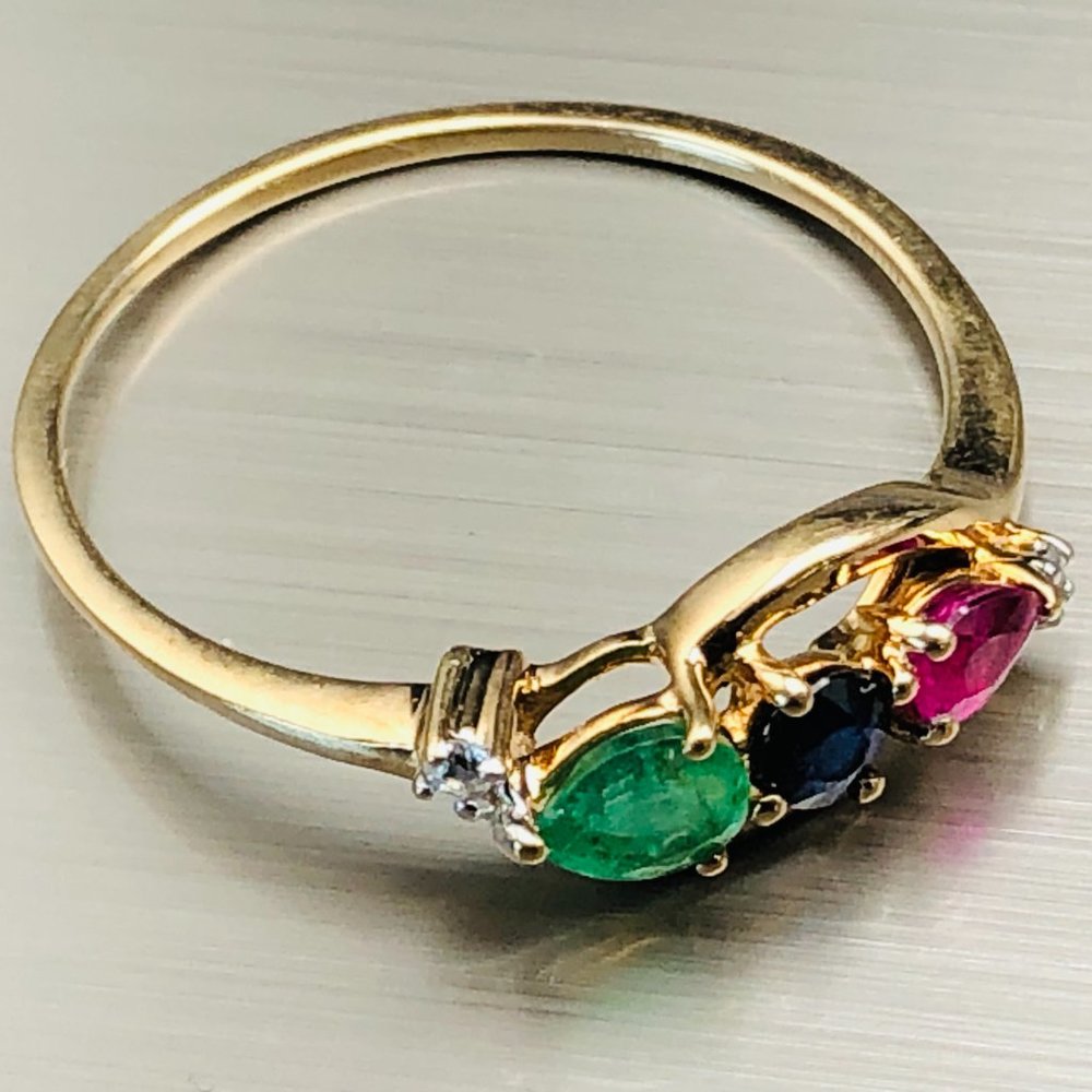 Emerald, Ruby & Sapphire Gold Ring - Picture 10 of 16